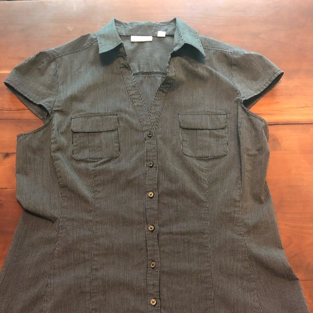 Ladies button down shirt